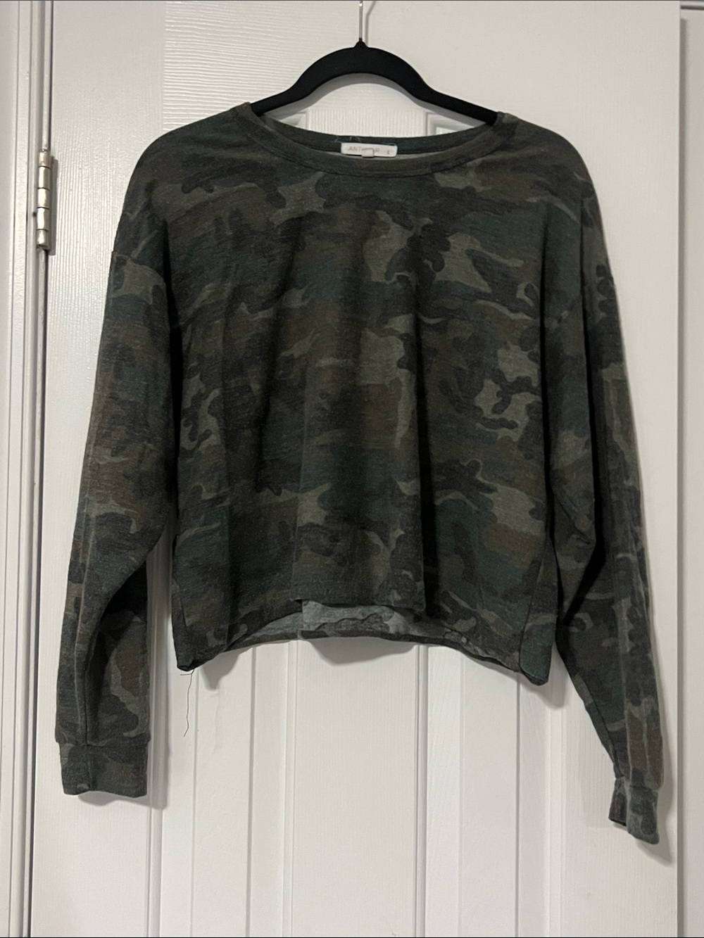 Camo Crewneck Long Sleeve Top - Olive Green